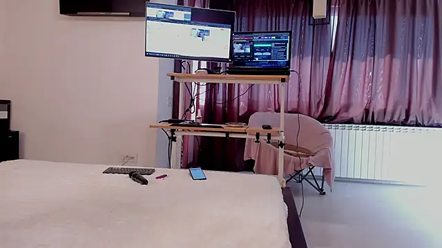 LadyAriaHunt online show from 04-06-26, 09:10