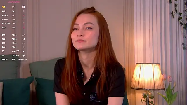 SadieSink  online show from 04-11-26, 07:45