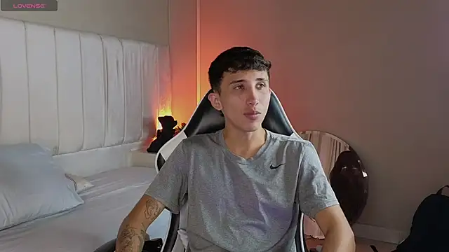 Rome cortes online show from 04-15-26, 07:32