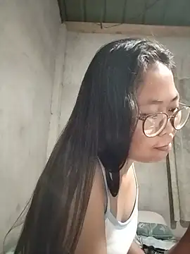 Snapshot of angelpinay44 chatting on 07-09-26, 03:38 angelpinay44 online show from 07-09-26, 03:38