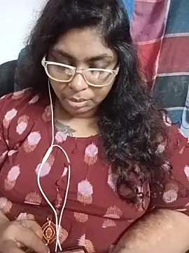 Snapshot of deepika-mallus chatting on 06-18-26, 06:23 deepika-mallus online show from 06-18-26, 06:23