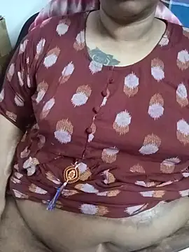 Snapshot of deepika-mallus chatting on 06-19-26, 06:56 deepika-mallus online show from 06-19-26, 06:56