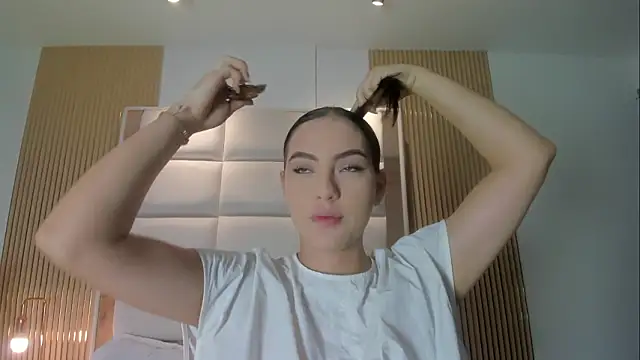 Snapshot of Megaan_Rousee chatting on 03-04-26, 11:27 Megaan Rousee online show from 03-04-26, 11:27