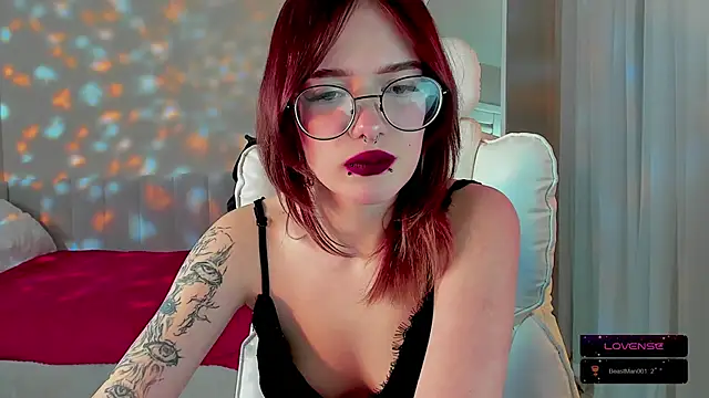 Marika Degas online show from 03-10-26, 12:54