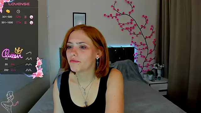 DellaRows online show from 06-22-26, 05:48