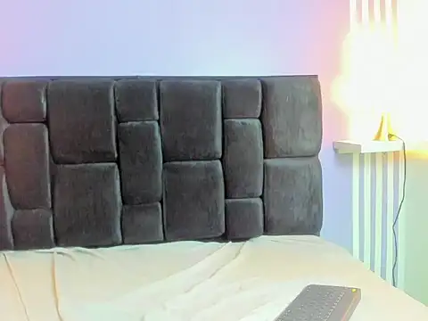 KataleyaVillalobos online show from 03-08-26, 02:04