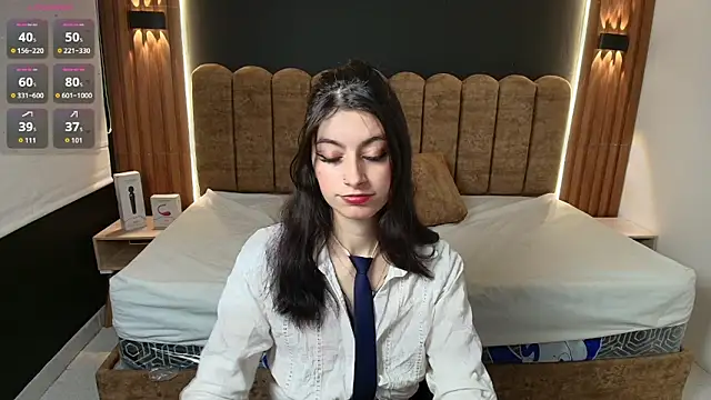 AmbarLee  online show from 03-12-26, 12:11