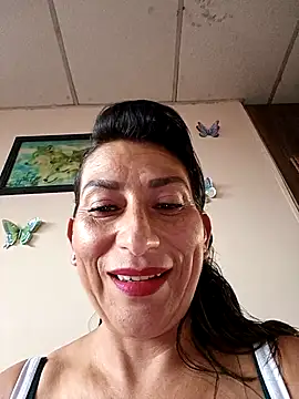 Lucia Rios online show from 05-07-26, 10:37