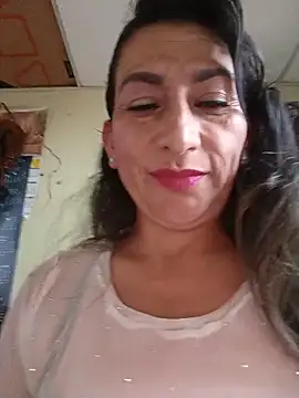 Lucia Rios online show from 06-22-26, 10:40