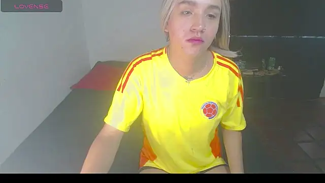 Kary Blush online show from 04-29-26, 06:03