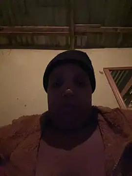 friendlybitch22 online show from 05-20-26, 04:35