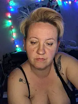 SofiaAmour online show from 04-19-26, 08:00