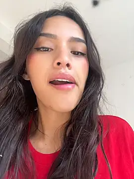 Mia-villalobos online show from 06-15-26, 01:57