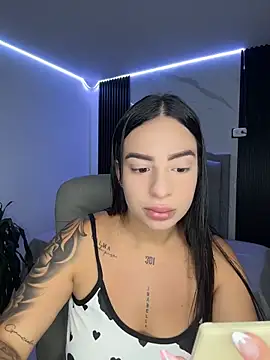 Lisabrown 23 online show from 04-20-26, 11:39