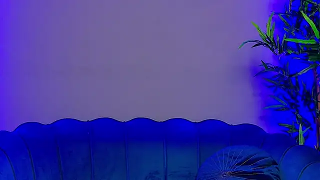 RaysaDrake online show from 05-12-26, 04:09