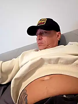 Snapshot of DoggiiDick chatting on 03-01-26, 03:58 DoggiiDick online show from 03-01-26, 03:58