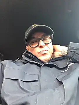 Snapshot of DoggiiDick chatting on 03-02-26, 08:59 DoggiiDick online show from 03-02-26, 08:59