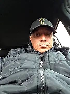 Snapshot of DoggiiDick chatting on 03-05-26, 09:22 DoggiiDick online show from 03-05-26, 09:22