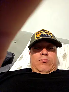 Snapshot of DoggiiDick chatting on 03-18-26, 02:04 DoggiiDick online show from 03-18-26, 02:04