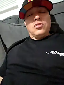 Snapshot of DoggiiDick chatting on 04-01-26, 01:39 DoggiiDick online show from 04-01-26, 01:39