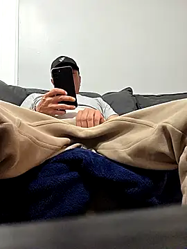 Snapshot of DoggiiDick chatting on 04-11-26, 03:05 DoggiiDick online show from 04-11-26, 03:05