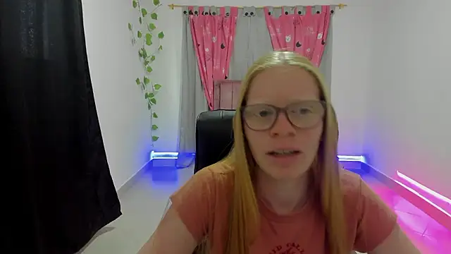 Albingirl online show from 03-16-26, 08:46