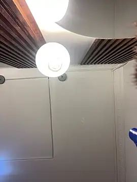 Emi rousse online show from 04-08-26, 12:27