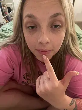 imkhloe online show from 04-13-26, 10:37