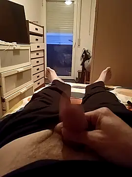 danyelC2 online show from 04-12-26, 06:35