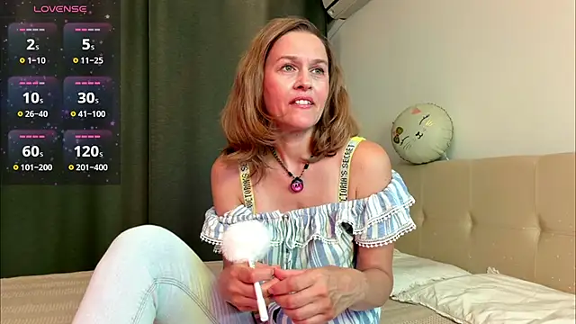 Snapshot of Lizacams chatting on 07-08-26, 05:06 Lizacams online show from 07-08-26, 05:06