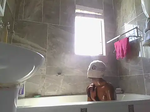 Snapshot of BumbleBee84 chatting on 03-07-26, 09:50 BumbleBee84 online show from 03-07-26, 09:50