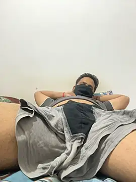 Snapshot of the_guy_u_desire chatting on 03-07-26, 05:10 the guy u desire online show from 03-07-26, 05:10