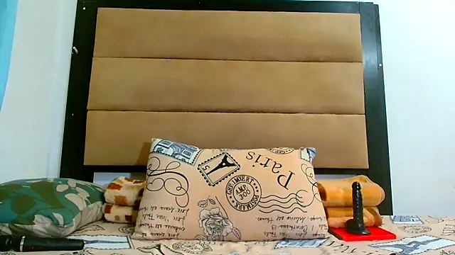 SpicyKittyxxx online show from 05-29-26, 08:12