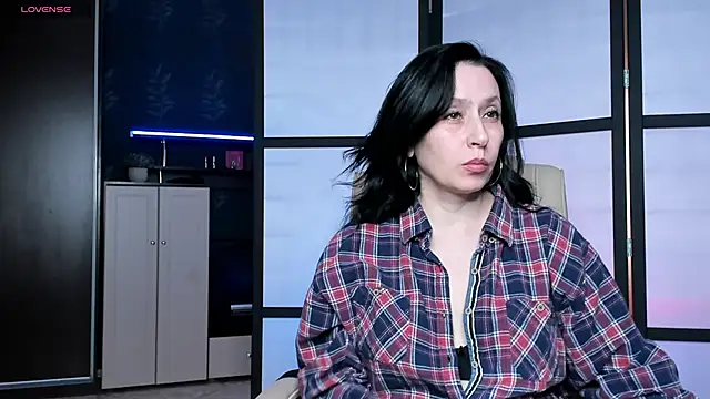 Snapshot of Lucky_Milf chatting on 04-02-26, 10:57 Lucky Milf online show from 04-02-26, 10:57