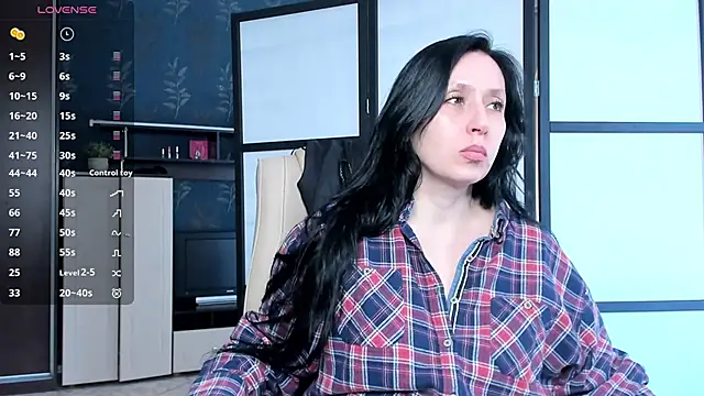 Snapshot of Lucky_Milf chatting on 04-03-26, 10:02 Lucky Milf online show from 04-03-26, 10:02