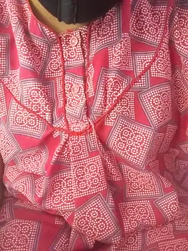 Snapshot of Tamillaxmi12 chatting on 03-10-26, 05:12 Tamillaxmi12 online show from 03-10-26, 05:12