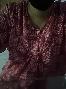 Snapshot of Tamillaxmi12 chatting on 03-22-26, 01:36 Tamillaxmi12 online show from 03-22-26, 01:36