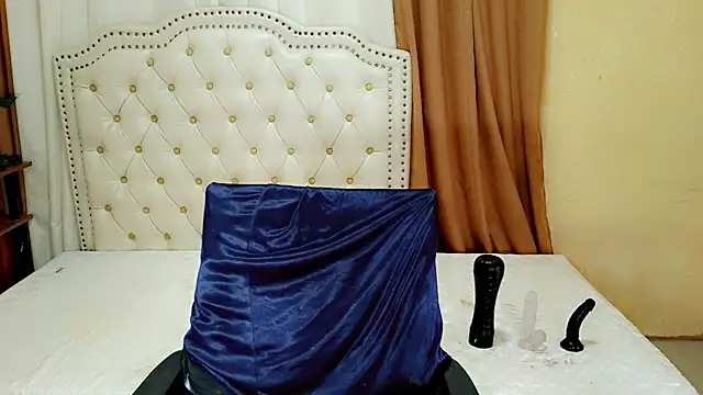 Seductive sophie online show from 07-29-26, 01:15