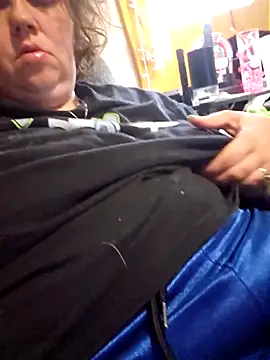 Purplesparkle1 online show from 04-04-26, 12:46