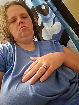 Purplesparkle1 online show from 04-05-26, 01:19