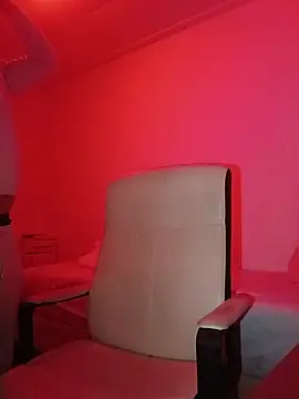 Snapshot of TitanNoir chatting on 03-09-26, 10:36 TitanNoir online show from 03-09-26, 10:36