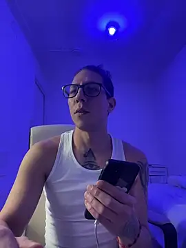 Snapshot of TitanNoir chatting on 03-13-26, 11:33 TitanNoir online show from 03-13-26, 11:33