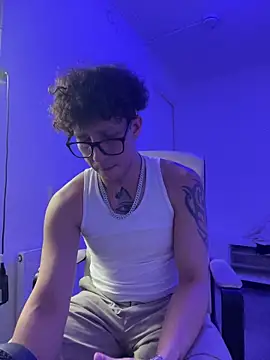 Snapshot of TitanNoir chatting on 03-14-26, 11:43 TitanNoir online show from 03-14-26, 11:43