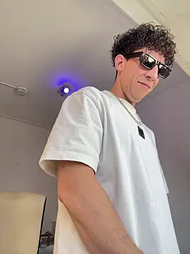 Snapshot of TitanNoir chatting on 03-15-26, 11:49 TitanNoir online show from 03-15-26, 11:49