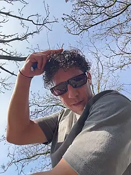 Snapshot of TitanNoir chatting on 03-19-26, 01:26 TitanNoir online show from 03-19-26, 01:26