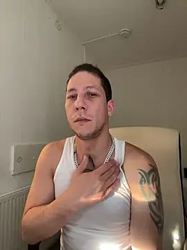 Snapshot of TitanNoir chatting on 03-20-26, 06:51 TitanNoir online show from 03-20-26, 06:51