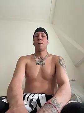 Snapshot of TitanNoir chatting on 03-23-26, 10:30 TitanNoir online show from 03-23-26, 10:30