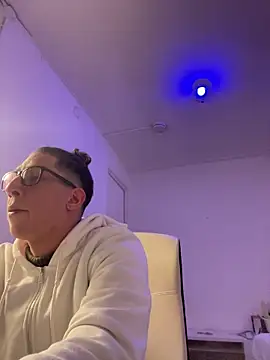 Snapshot of TitanNoir chatting on 03-23-26, 11:09 TitanNoir online show from 03-23-26, 11:09