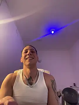 Snapshot of TitanNoir chatting on 03-25-26, 06:30 TitanNoir online show from 03-25-26, 06:30