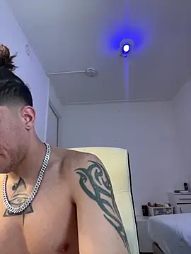 Snapshot of TitanNoir chatting on 03-26-26, 08:53 TitanNoir online show from 03-26-26, 08:53